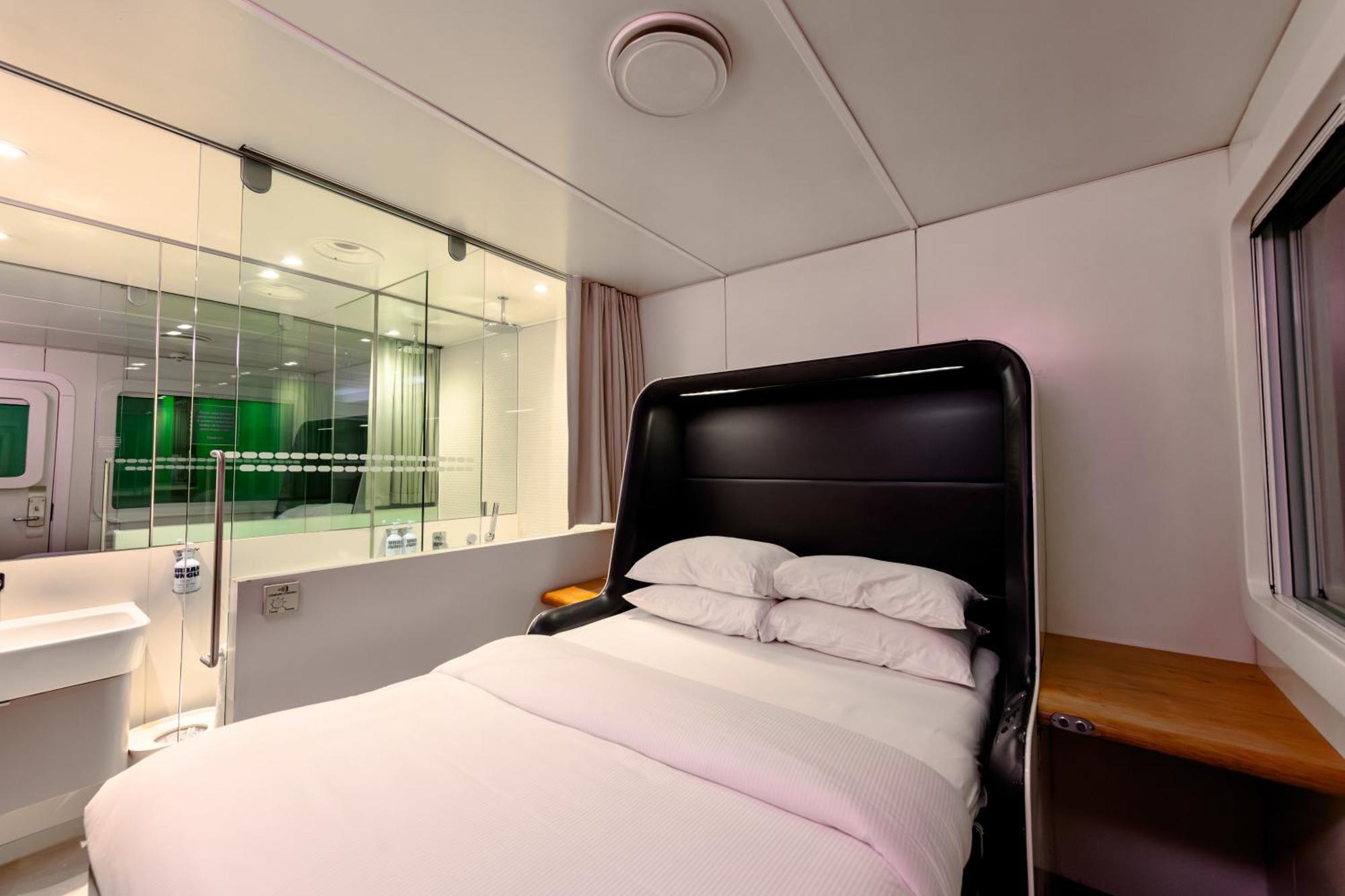 Yotelair London Gatwick Airport Хорли Экстерьер фото