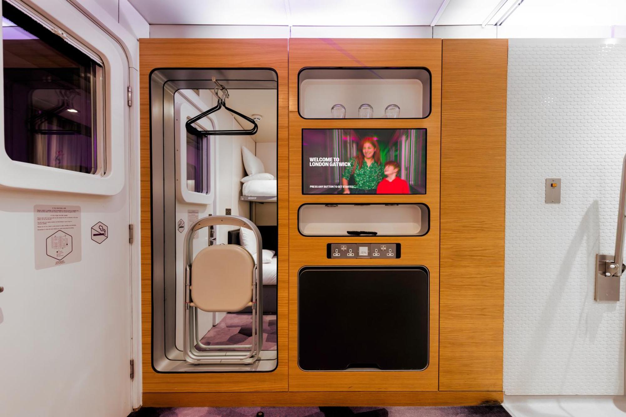 Yotelair London Gatwick Airport Хорли Экстерьер фото