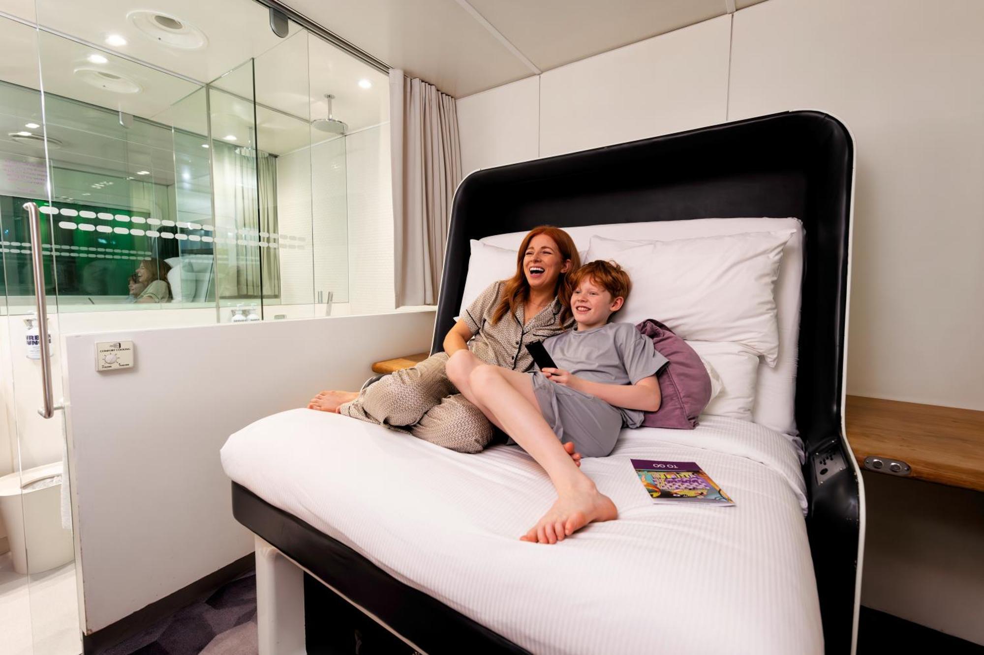 Yotelair London Gatwick Airport Хорли Экстерьер фото